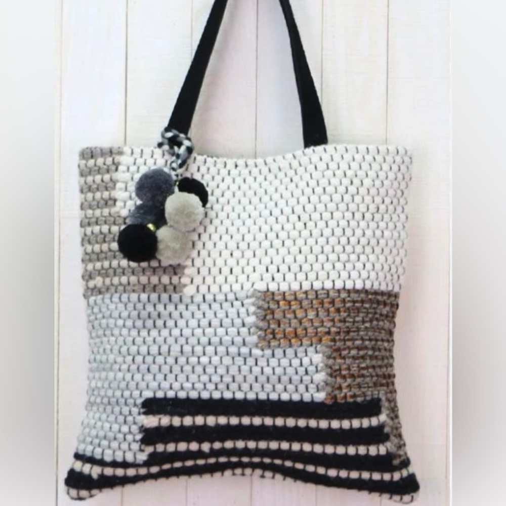 Lovestitch Woven Bag NWT - Picture 8 of 14